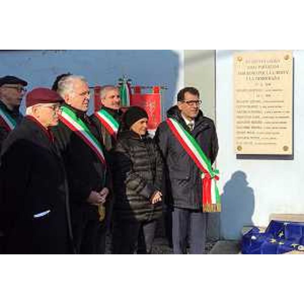 Debora Serracchiani (Presidente Regione Friuli Venezia Giulia) alla celebrazione dell'eccidio di dieci partigiani fucilati tra il 1944 e il 1945 - Pordenone 14/01/2017