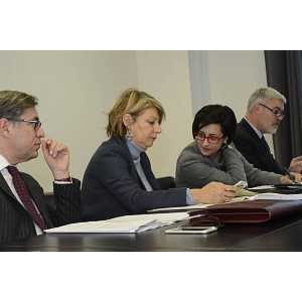 Gli assessori regionali Francesco Peroni (Finanze, Patrimonio, Coordinamento e Programmazione Politiche economiche e comunitarie), Maria Sandra Telesca (Salute, Integrazione socio-sanitaria, Politiche sociali e Famiglia), Sara Vito (Ambiente ed Energia) e Paolo Panontin (Autonomie locali e Coordinamento Riforme, Comparto unico, Sistemi informativi, Caccia e Risorse ittiche, delegato Protezione civile) durante la riunione della Giunta del FVG - Udine 20/01/2017