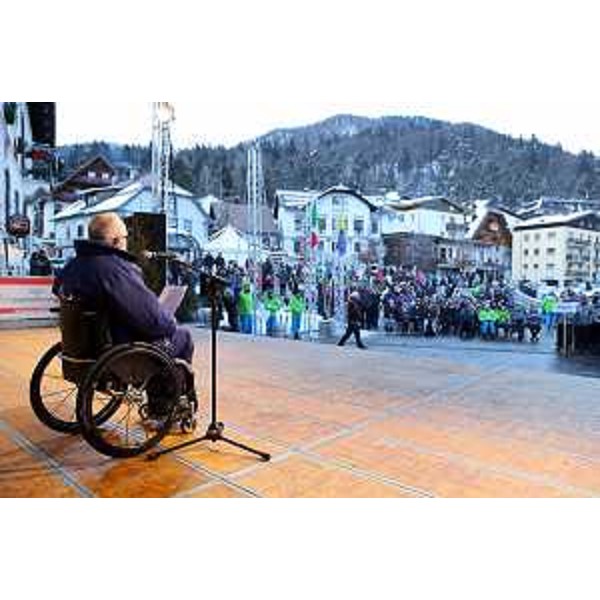 Sir Philip Craven (Presidente International Paralympic Commitee / IPC) all'inaugurazione dei World Para Alpine Skiing Championships - Tarvisio 22/01/2017 (Foto Andrea Carloni)
