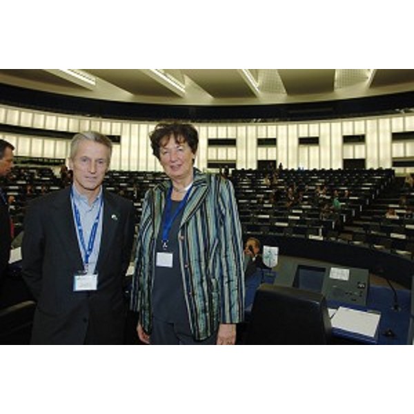 Riccardo Illy (Presidente Regione Friuli Venezia Giulia) e Prokop (Strasburgo, 24/11/05)