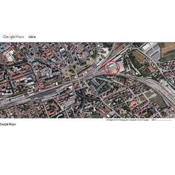 L'area delle officine di FerServizi in via Buttrio a Udine (Google Maps)