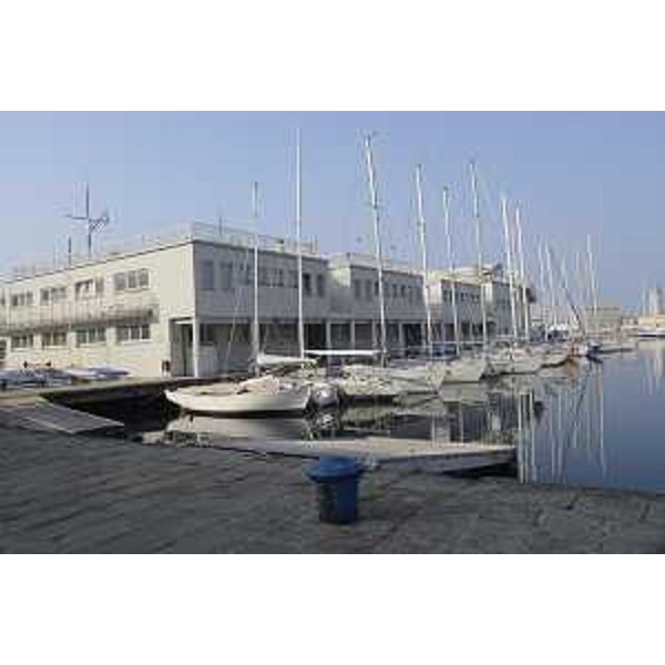 La sede della Società Triestina della Vela (STV) sul Pontile Istria, in Sacchetta - Trieste 30/01/2017