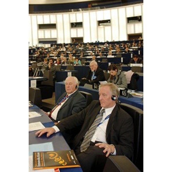 Straub ad assemblea ARE (Strasburgo, 24/11/05)
