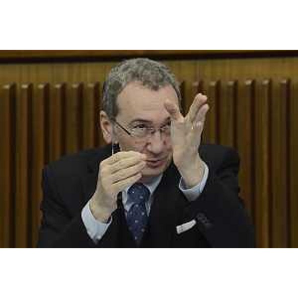 Sergio Bolzonello (Vicepresidente Regione FVG e assessore Attività produttive, Turismo e Cooperazione) nell'Aula del Consiglio regionale - Trieste 01/02/2017