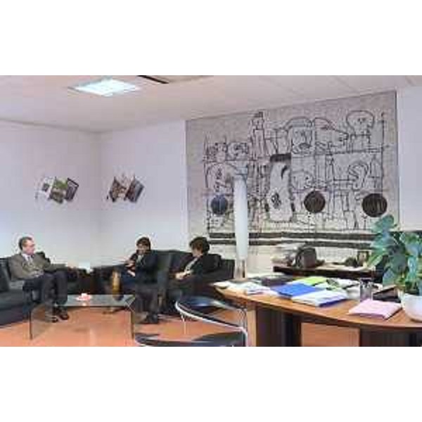 Sergio Bolzonello (Vicepresidente Regione FVG e assessore Attività produttive, Turismo e Cooperazione), Debora Serracchiani (Presidente Regione Friuli Venezia Giulia) e Maria Rosaria Laganà (Prefetto Pordenone) nella sede della Prefettura - Pordenone 07/02/2017