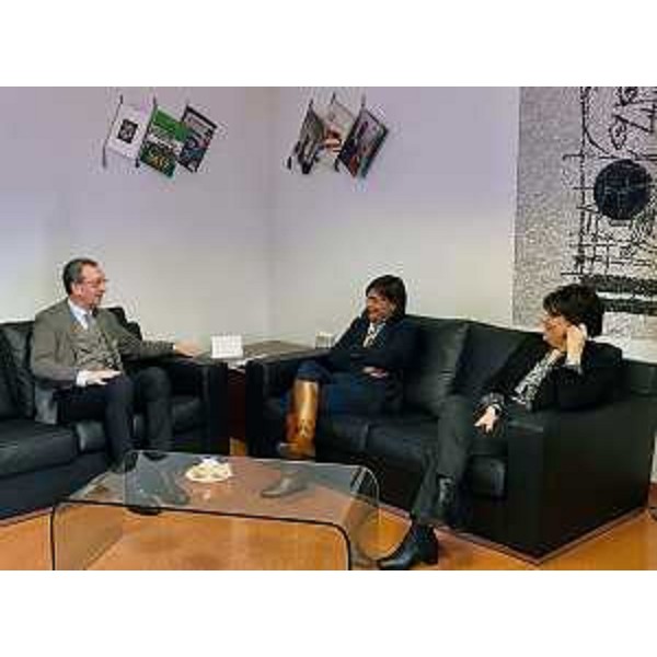 Sergio Bolzonello (Vicepresidente Regione FVG e assessore Attività produttive, Turismo e Cooperazione), Debora Serracchiani (Presidente Regione Friuli Venezia Giulia) e Maria Rosaria Laganà (Prefetto Pordenone) nella sede della Prefettura - Pordenone 07/02/2017