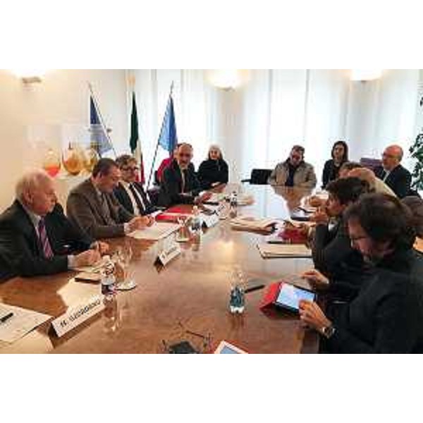 Sergio Bolzonello (Vicepresidente Regione FVG e assessore Attività produttive), in Camera di Commercio, alla conferenza stampa per la consegna della targa di Locale Storico alla Tabaccheria di corso Vittorio Emanuele - Pordenone 07/02/2017