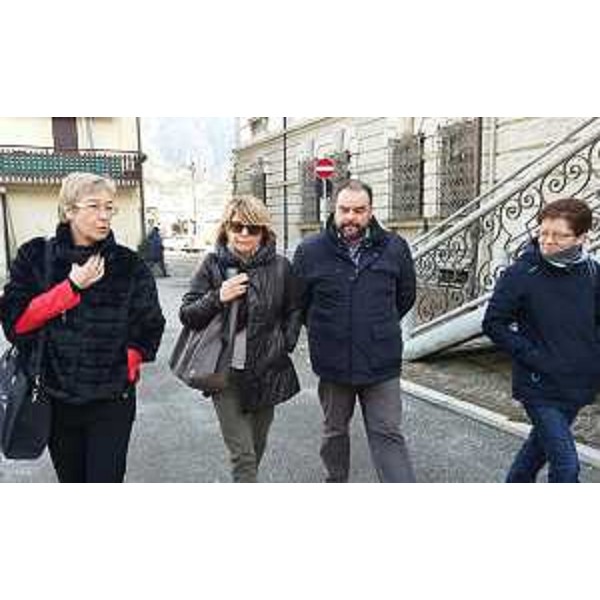 Gabriella Tavoschi (Responsabile Coordinamento socio-sanitario AAS n. 3), Maria Sandra Telesca (Assessore regionale Salute, Integrazione socio-sanitaria, Politiche sociali e Famiglia), Ivan Buzzi (Sindaco Pontebba) e Anna Anzilutti (Assessore Sanità Comune Pontebba) - Pontebba 08/02/2017