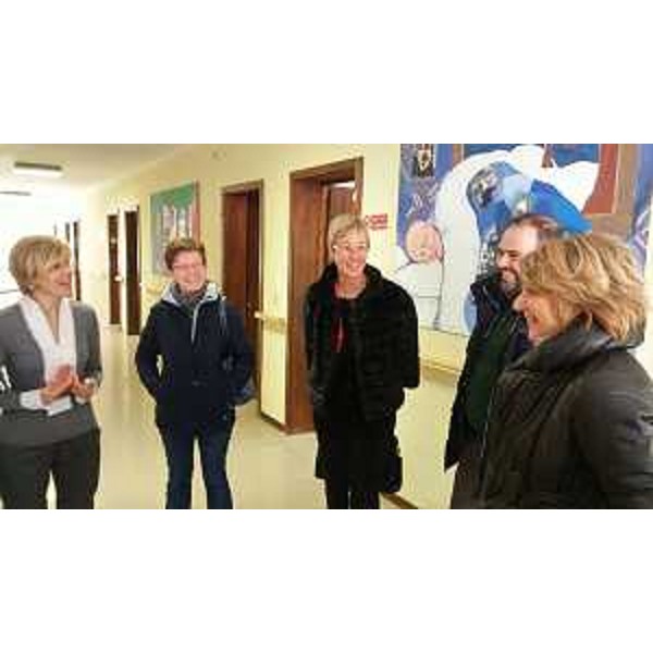 Anna Anzilutti (Assessore Sanità Comune Pontebba), Gabriella Tavoschi (Responsabile Coordinamento socio-sanitario AAS n. 3), Ivan Buzzi (Sindaco Pontebba) e Maria Sandra Telesca (Assessore regionale Salute, Integrazione socio-sanitaria, Politiche sociali e Famiglia) al Centro diurno dell'Azienda per l'Assistenza Sanitaria (AAS) n. 3 Alto Friuli-Collinare-Medio Friuli - Pontebba 08/02/2017