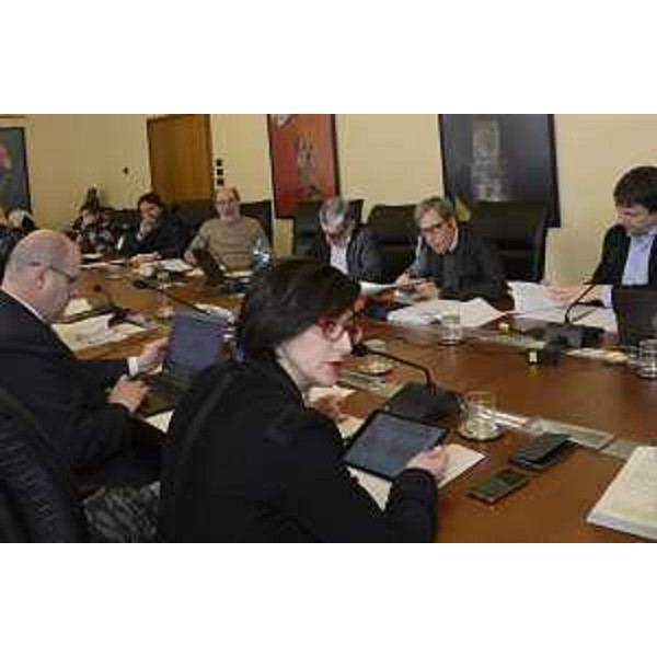 Vittorino Boem (Presidente IV Commissione) e Sara Vito (Assessore regionale Ambiente ed Energia) in IV Commissione consiliare - Trieste 09/02/2017