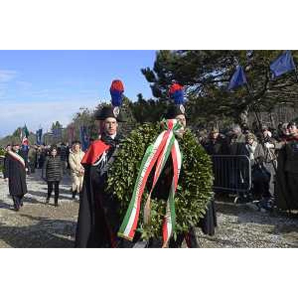 Roberto Dipiazza (Sindaco Trieste), Debora Serracchiani (Presidente Regione Friuli Venezia Giulia) e Annapaola Porzio (Commissario di Governo in FVG e prefetto Trieste) alle celebrazioni del Giorno del Ricordo al Monumento nazionale della Foiba - Basovizza 10/02/2017