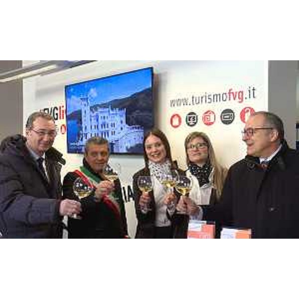 Sergio Bolzonello (Vicepresidente Regione FVG e assessore Attività produttive, Turismo e Cooperazione), Francesco Martines (Sindaco Palmanova) e Marco Tullio Petrangelo (Direttore generale PromoTurismo FVG) all'inaugurazione dell'Infopoint di PromoTurismo FVG - Palmanova 10/02/2017