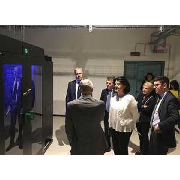 Mariagrazia Santoro (Assessore regionale Infrastrutture e Territorio) visita il Network Operation Center (NOC) di Insiel S.p.A. - Trieste 14/02/2017