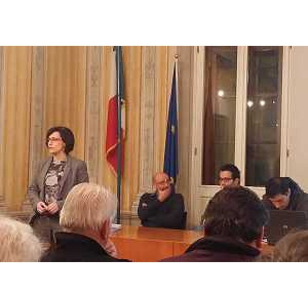 Sara Vito (Assessore regionale Ambiente ed Energia) all'incontro sugli interventi di miglioramento della sicurezza idraulica sul territorio comunale - Cormons 16/02/2017