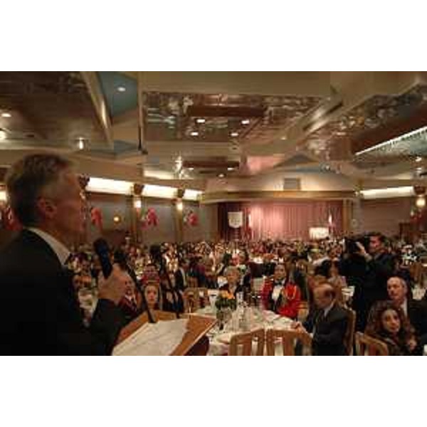 Riccardo Illy (Presidente Regione Friuli Venezia Giulia) alla cena Famee Furlane (Toronto, 13/11/05)