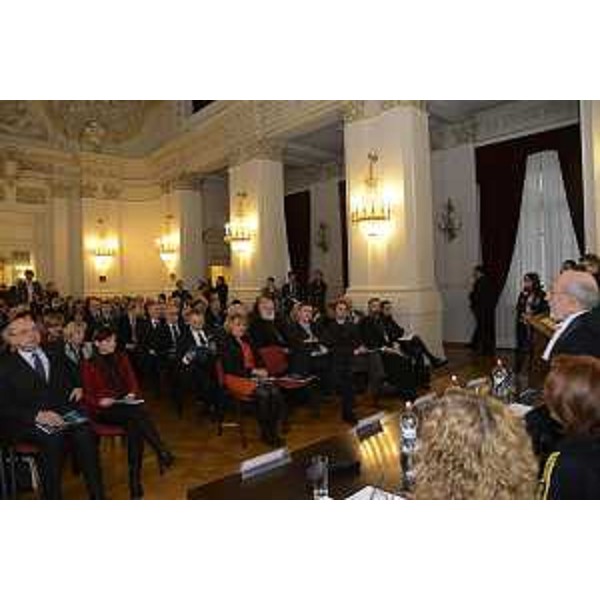 Roberto Dipiazza (Sindaco Trieste), Debora Serracchiani (Presidente Regione Friuli Venezia Giulia) e Annapaola Porzio (Commissario di Governo in FVG e prefetto Trieste) all'apertura dell'Anno giudiziario del Tribunale Amministrativo Regionale (TAR), durante l'intervento di Umberto Zuballi (Presidente uscente TAR FVG), in Prefettura - Trieste 24/02/2017