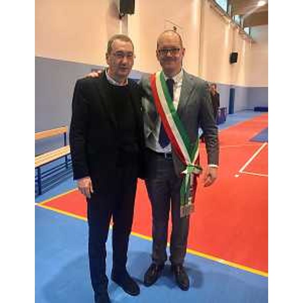 Sergio Bolzonello (Vicepresidente Regione FVG e assessore Attività produttive, Turismo e Cooperazione) e Marco Putto (Sindaco Azzano) all'inaugurazione della nuova palestra scolastico-sportiva - Azzano Decimo 26/02/2017