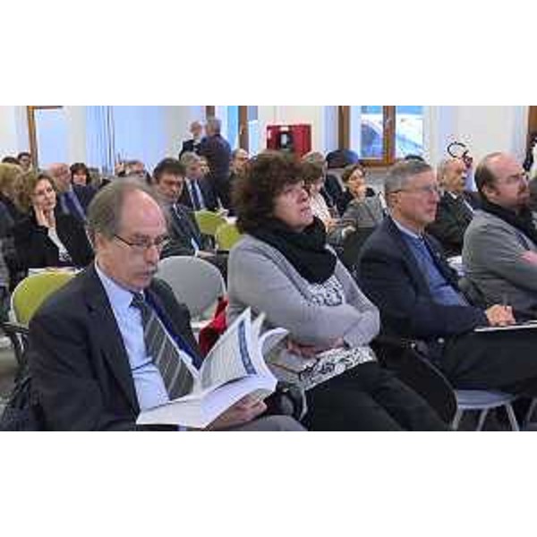 Gli assessori regionali Gianni Torrenti (Cultura, Sport e Solidarietà) e Loredana Panariti (Lavoro, Formazione, Istruzione, Pari Opportunità, Politiche giovanili, Ricerca e Università) al seminario "Intesa per lo sviluppo regionale e locale 2017-2019. Strategie, priorità e strumenti per la concertazione tra la Regione Friuli Venezia Giulia e le Unioni Territoriali Intercomunali" - Udine 28/02/2017