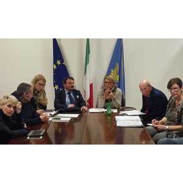 Vincenzo Zoccano (Presidente Consulta regionale Associazioni persone disabili e loro famiglie Friuli Venezia Giulia), Maria Sandra Telesca (Assessore regionale Salute, Integrazione socio-sanitaria, Politiche sociali e Famiglia) e Mario Brancati (Vicepresidente Consulta regionale Associazioni persone disabili e loro famiglie Friuli Venezia Giulia) - Udine 28/02/2017