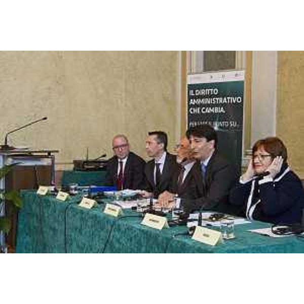 Tavolo dei relatori al V colloquio internazionale Euroregione dell'Alto Adriatico "Rifugiati, migranti, stranieri: legislazioni a confronto" - Trieste 03/03/2017