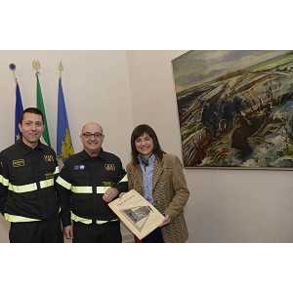 Alberto Maiolo e Loris Munaro (Vicedirettore e direttore Direzione regionale Vigili del Fuoco FVG) e Debora Serracchiani (Presidente Regione Friuli Venezia Giulia) - Trieste 03/03/2017