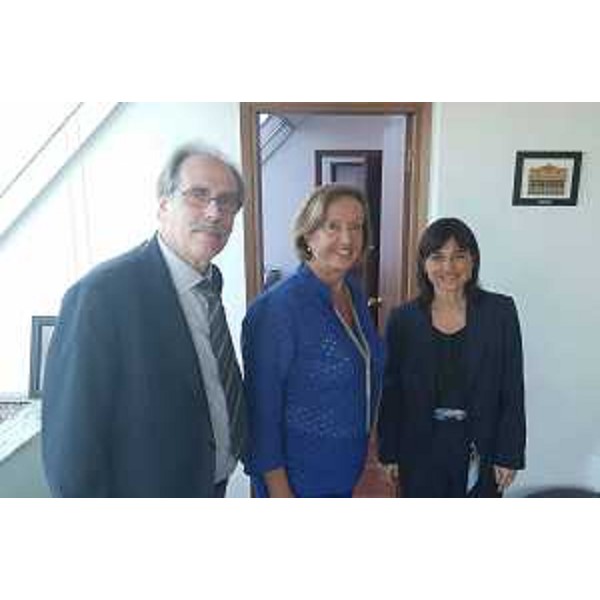 Gianni Torrenti (Assessore regionale Cultura, Sport e Solidarietà), Maria Julia Muñoz (Ministra Educazione e Cultura Uruguay) e Debora Serracchiani (Presidente Regione Friuli Venezia Giulia) - Montevideo (Uruguay) 07/03/2017