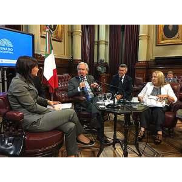 Debora Serracchiani (Presidente Regione Friuli Venezia Giulia) e Federico Pinedo (Presidente Senato Repubblica Argentina) - Buenos Aires 08/03/2017