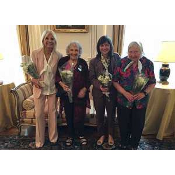 Teresa Castaldo (Ambasciatrice d'Italia a Buenos Aires) e Debora Serracchiani (Presidente Regione Friuli Venezia Giulia) tra Lita Boitano e Vera Vigevani Jarach, "Madres de Plaza de Mayo" - Buenos Aires 08/03/2017