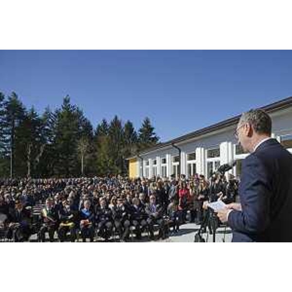 Sergio Bolzonello (Vicepresidente Regione Friuli Venezia Giulia) all'inaugurazione della sede rinnovata dell'Istituto comprensivo statale con insegnamento bilingue sloveno-italiano Paolo Petricig - San Pietro al Natisone 11/03/2017