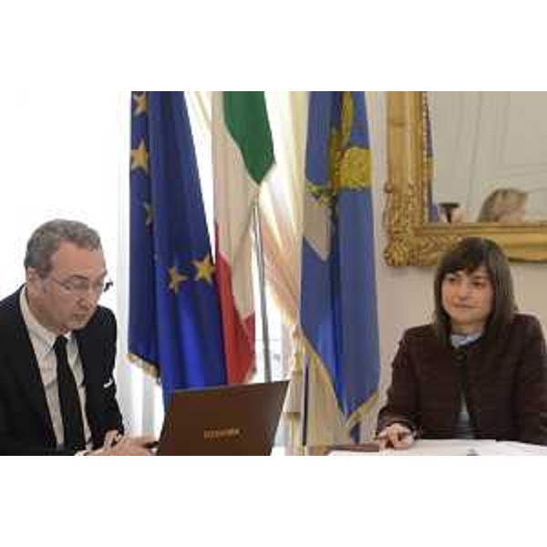 Sergio Bolzonello (Vicepresidente Regione FVG e assessore Attività produttive, Turismo e Cooperazione) e Debora Serracchiani (Presidente Regione Friuli Venezia Giulia) durante la riunione della Giunta regionale - Trieste 17/03/2017