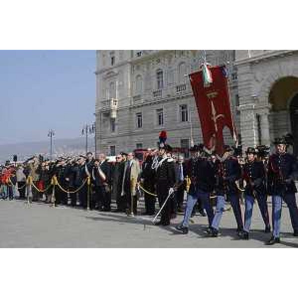 Celebrazioni della Giornata dell'Unità nazionale, della Costituzione, dell'Inno e della Bandiera, in piazza Unità d'Italia - Trieste 17/03/2017