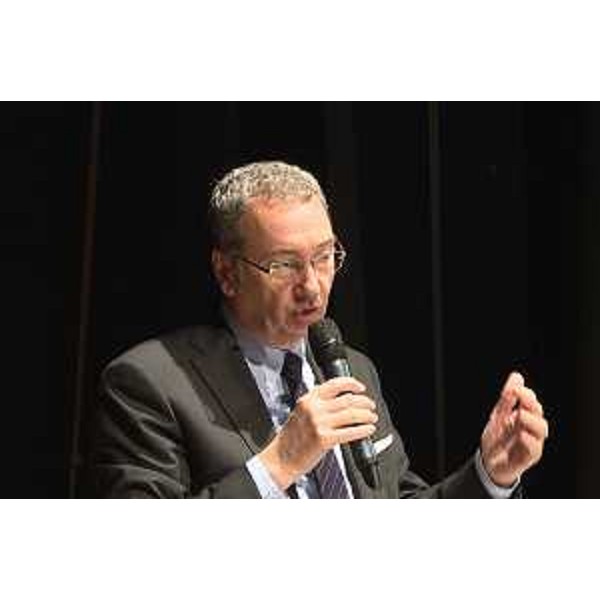 Sergio Bolzonello (Vicepresidente Regione FVG e assessore Attività produttive, Turismo e Cooperazione) agli Stati generali dei Cammini - San Daniele del Friuli 18/03/2017