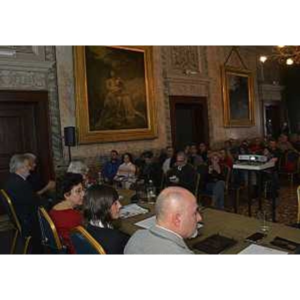 Debora Serracchiani (Presidente Regione Friuli Venezia Giulia) e Villiam Pezzetta (Segretario generale CGIL FVG) all'incontro "Riforma sanitaria: come vincere la sfida?" organizzato dalla CGIL FVG a Palazzo Kechler - Udine 20/03/2017