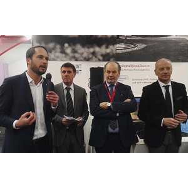Cristiano Shaurli (Assessore regionale Risorse agricole e forestali) presenta la DOC interregionale Pinot Grigio alla Fiera Prowein - Dusseldorf 20/03/2017
