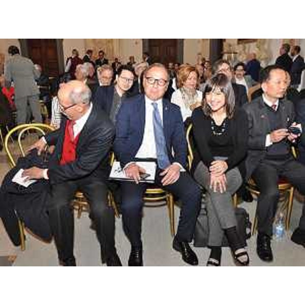 Corrado Bonfanti (Sindaco Noto) e Debora Serracchiani (Presidente Regione Friuli Venezia Giulia) al trentennale dell'Associazione Nazionale Città del Vino, nella Sala della Protomoteca in Campidoglio - Roma 21/03/2017