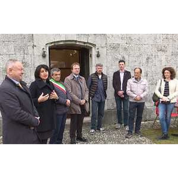 Mariagrazia Santoro (Assessore regionale Infrastrutture e Territorio), Francesco Martines (Sindaco Palmanova) e Giorgio Damiani (Presidente FVG Strade S.p.A.) all'inaugurazione del dispositivo sperimentale "STOP Salvapedoni" - Palmanova 21/03/2017