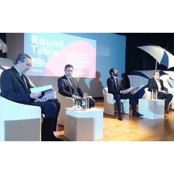 Sergio Bolzonello (Vicepresidente Regione FVG e assessore Attività produttive, Turismo e Cooperazione) alla tavola rotonda "Vacanze nell'Alto Adriatico" all'Hotel Savoy - Bibione 21/03/2017