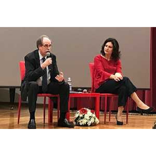 Gianni Torrenti (Assessore regionale Cultura, Sport e Solidarietà) e Angela Zappulla (Assessore Cultura Comune Cividale) alla Scuola media Piccoli - Cividale del Friuli 21/03/2017