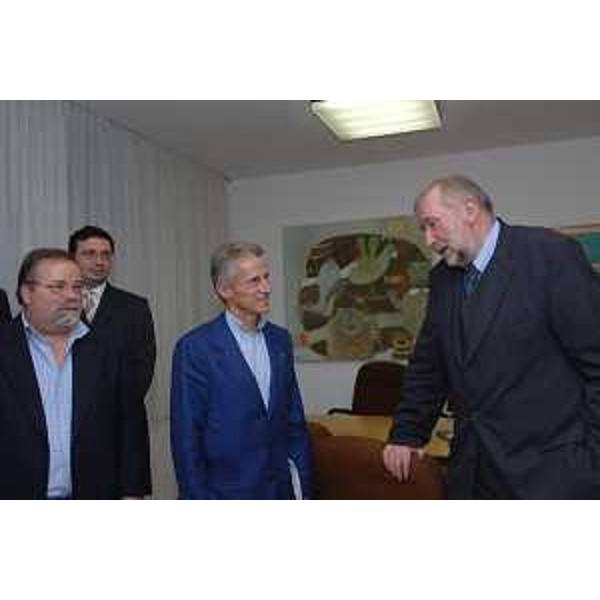 Riccardo Illy (Presidente Regione Friuli Venezia Giulia) incontra Dimitrij Rupel (Ministro degli Esteri della Repubblica di Slovenia) (Gorizia, 25/10/05)