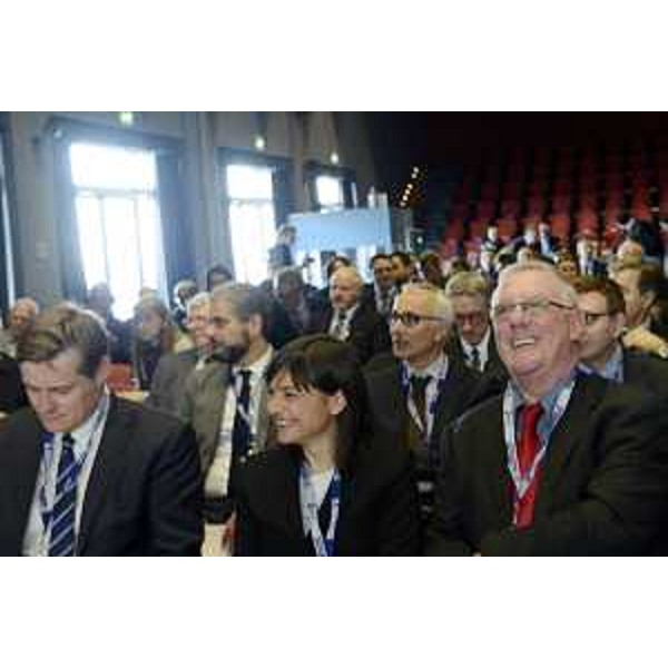 Wojciech Sopinski (Advisor coordinatore europeo Brian Simpson), Debora Serracchiani (Presidente Regione Friuli Venezia Giulia) e Brian Simpson (Coordinatore europeo Autostrade del mare) al forum "Motorways of the Sea. The Maritime Dimension of TEN-T Network", alla Stazione Marittima - Trieste 28/03/2017