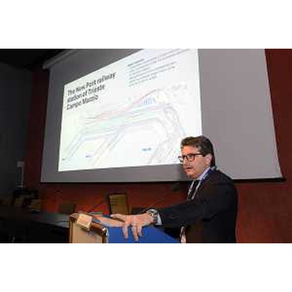 Zeno D'Agostino (Presidente Autorità Sistema Portuale Mare Adriatico Orientale) al forum "Motorways of the Sea. The Maritime Dimension of TEN-T Network", alla Stazione Marittima - Trieste 28/03/2017