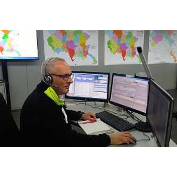 Postazione del Numero Unico per le Emergenze (NUE) 112, nella Centrale operativa della Protezione civile del FVG - Palmanova 29/03/2017