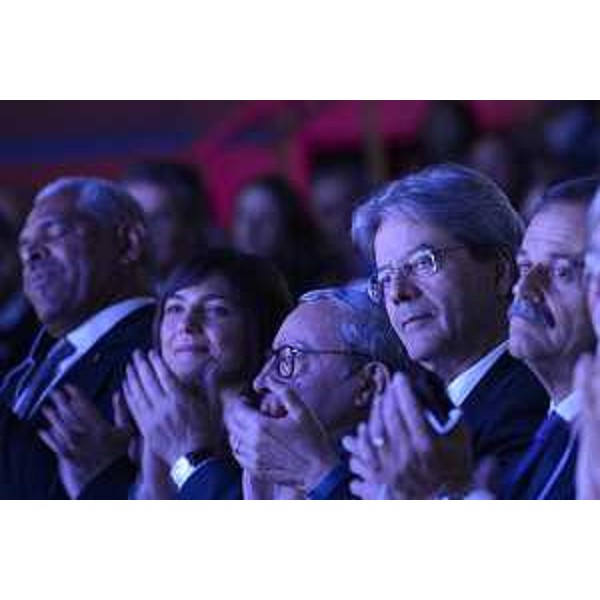 Debora Serracchiani (Presidente Regione Friuli Venezia Giulia) e Paolo Gentiloni (Presidente Consiglio Ministri) alla cerimonia di consegna della nave da crociera Majestic Princess (Gruppo Carnival), alla Fincantieri - Monfalcone 30/03/2017