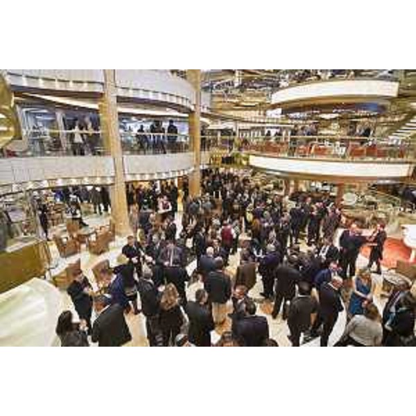 La Majestic Princess, terza unità della classe Royal Princess costruita per la Società armatrice Princess Cruises (Gruppo Carnival), all'ormeggio alla Fincantieri nel giorno della consegna all'armatore - Monfalcone 30/03/2017