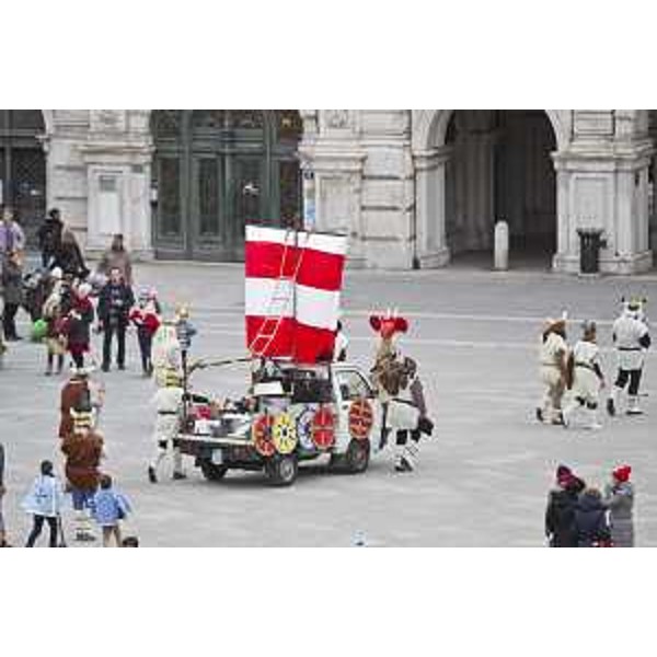 Carnevale in piazza Unità - Trieste 28/02/2017