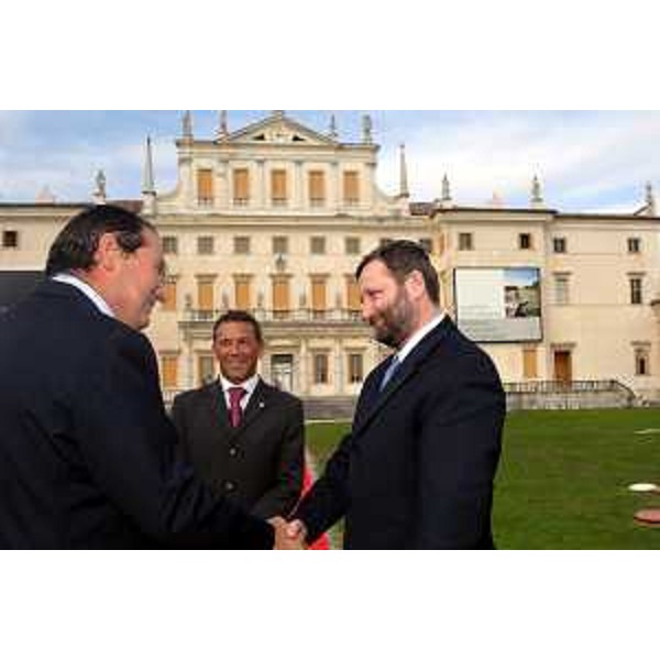 Giancarlo Galan (Presidente Regione Veneto), Joerg Haider (Presidente Regione Carinzia) ed Ivan Zagar (Ministro della Slovenia per la Politica regionale) (Passariano, 17/10/05)