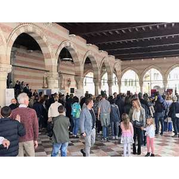 Celebrazione della Giornata mondiale per la consapevolezza dell'autismo, organizzata dall'Associazione Progettoautismo FVG - Udine 02/04/2017