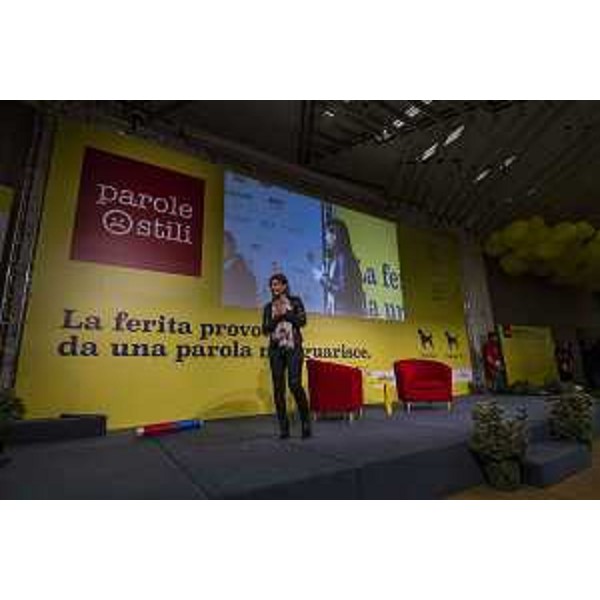 Debora Serracchiani (Presidente Regione Friuli Venezia Giulia) alla prima giornata dell'evento "Parole O_Stili", alla Stazione Marittima - Trieste 17/02/2017