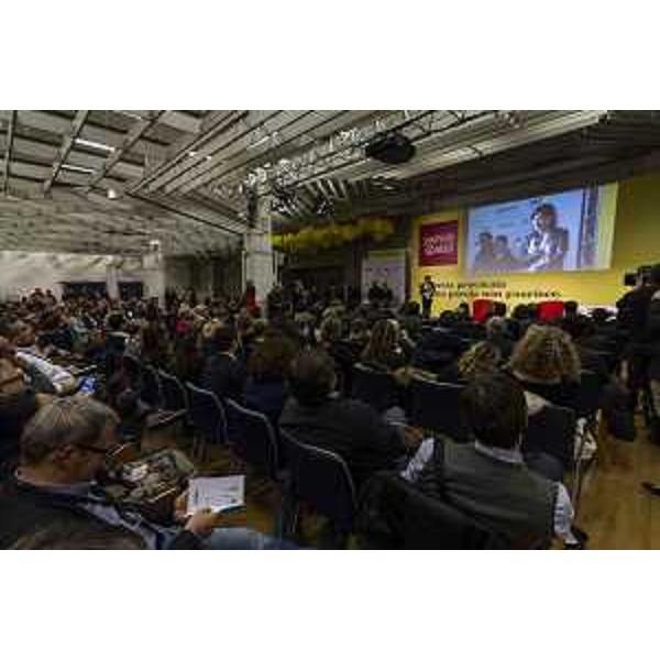Debora Serracchiani (Presidente Regione Friuli Venezia Giulia) alla prima giornata dell'evento "Parole O_Stili", alla Stazione Marittima - Trieste 17/02/2017