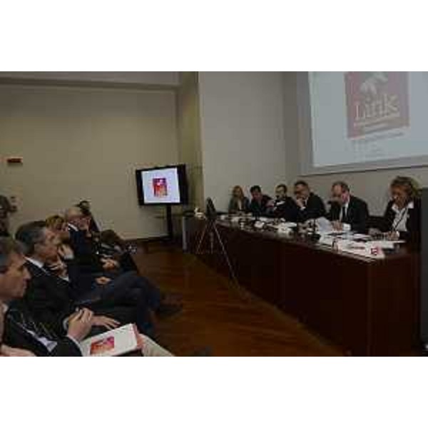 Gianni Torrenti (Assessore regionale Cultura, Sport e Solidarietà) alla presentazione di "Link. Premio Luchetta Incontra" (evento che anticipa il Premio giornalistico internazionale Marco Luchetta) - Trieste 07/04/2017